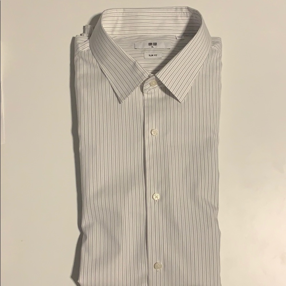 Uniqlo Men’s Regular Fit Striped Oxford Shirt